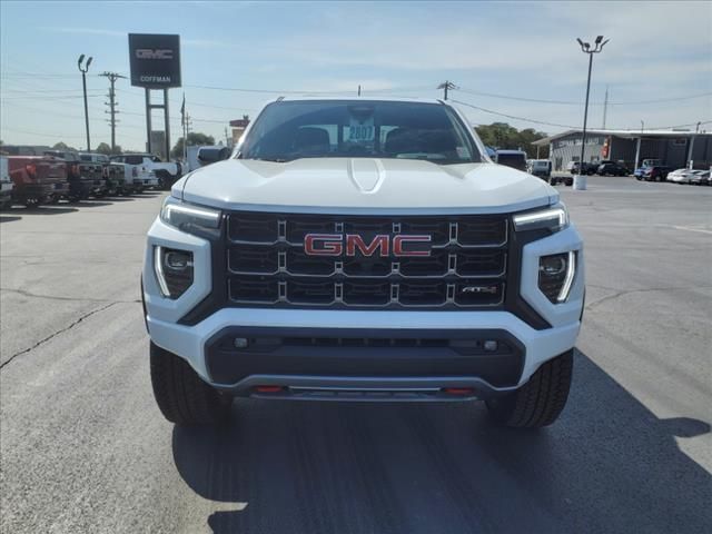 2024 GMC Canyon 4WD AT4