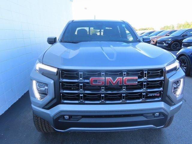 2024 GMC Canyon 4WD AT4