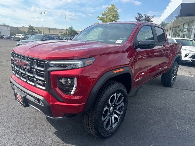 2024 GMC Canyon 4WD AT4