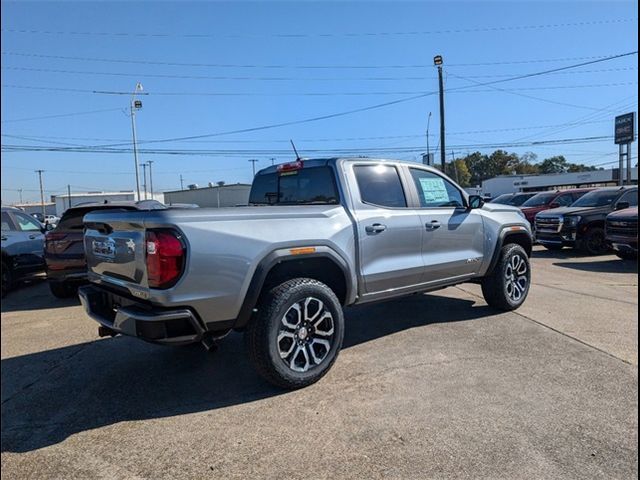 2024 GMC Canyon 4WD AT4