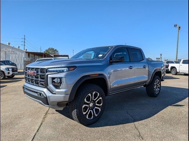 2024 GMC Canyon 4WD AT4