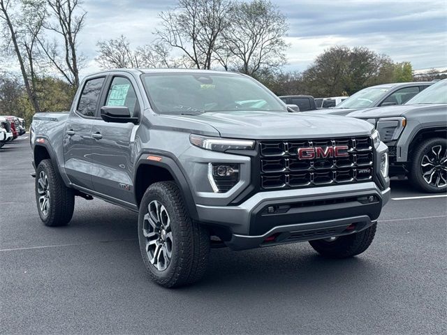 2024 GMC Canyon 4WD AT4