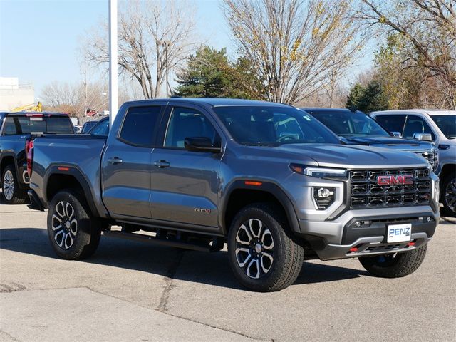 2024 GMC Canyon 4WD AT4