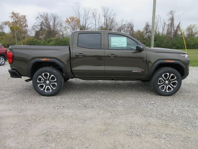 2024 GMC Canyon 4WD AT4