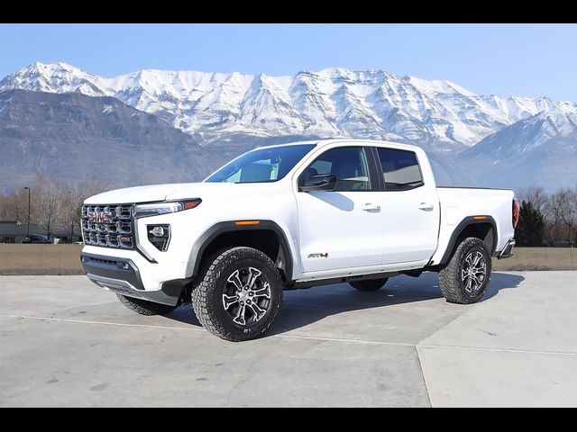 2024 GMC Canyon 4WD AT4