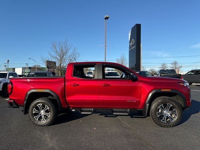 2024 GMC Canyon 4WD AT4