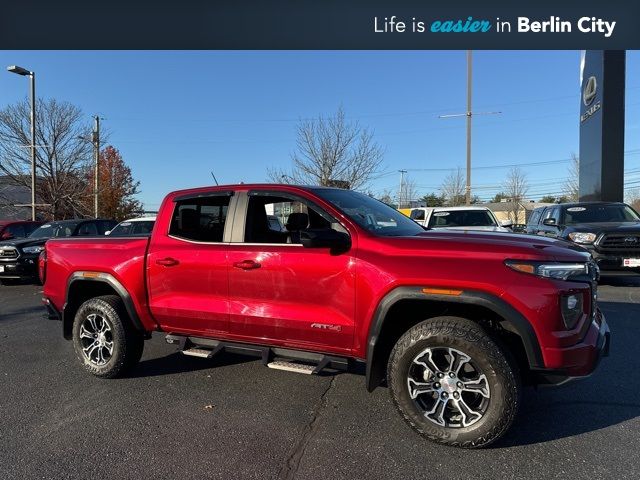 2024 GMC Canyon 4WD AT4