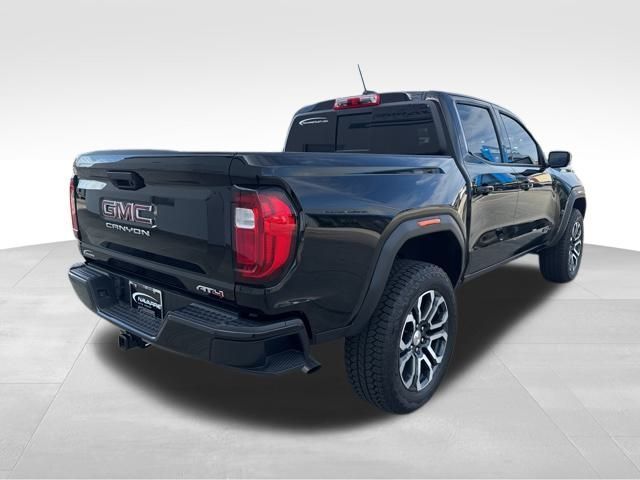 2024 GMC Canyon 4WD AT4