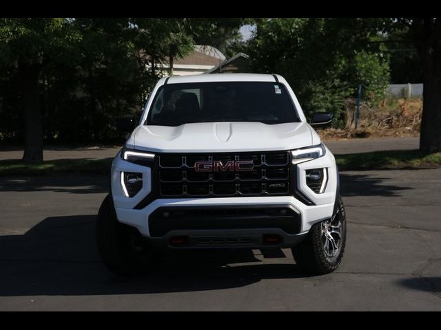 2024 GMC Canyon 4WD AT4