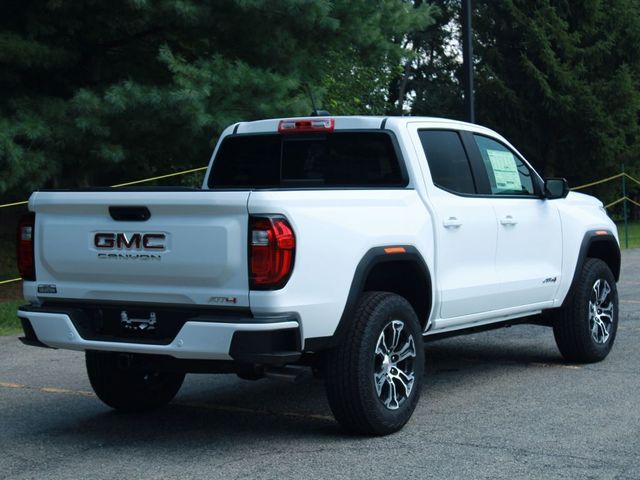 2024 GMC Canyon 4WD AT4