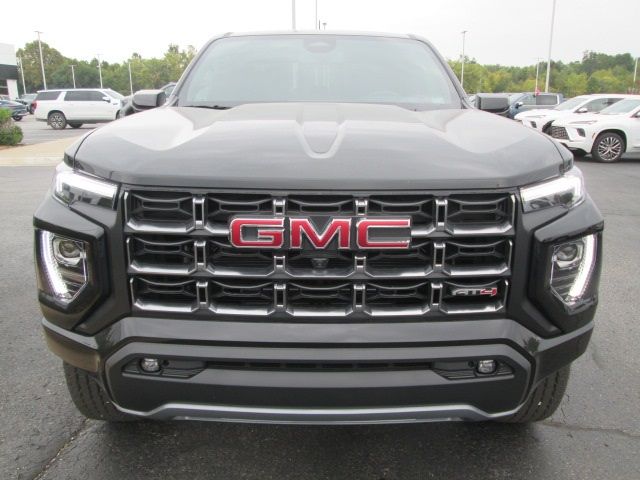 2024 GMC Canyon 4WD AT4