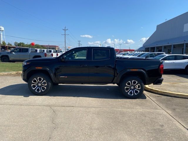 2024 GMC Canyon 4WD AT4