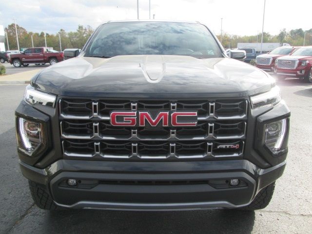 2024 GMC Canyon 4WD AT4