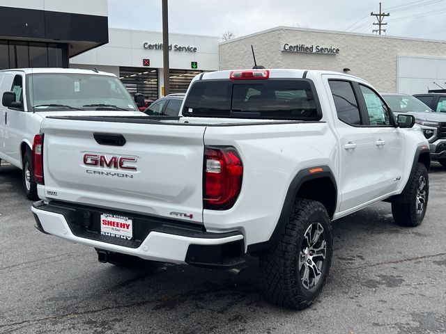 2024 GMC Canyon 4WD AT4