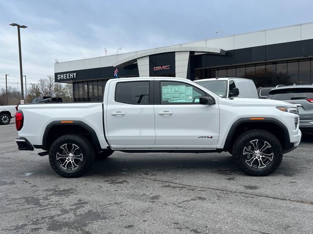 2024 GMC Canyon 4WD AT4