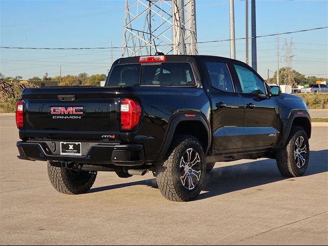 2024 GMC Canyon 4WD AT4