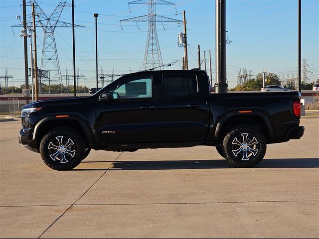 2024 GMC Canyon 4WD AT4