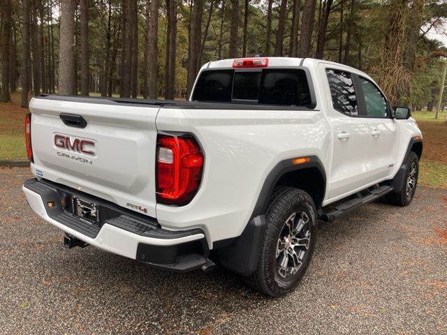 2024 GMC Canyon 4WD AT4