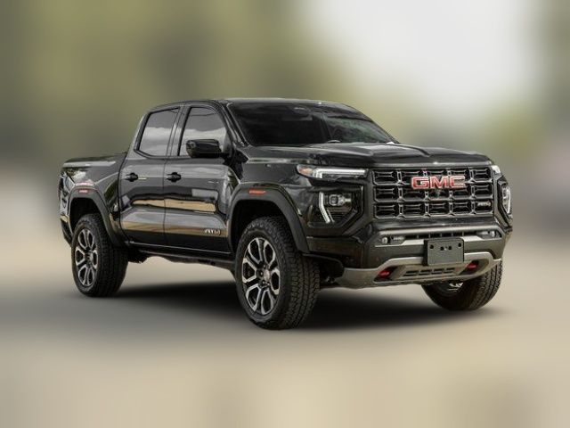 2024 GMC Canyon 4WD AT4