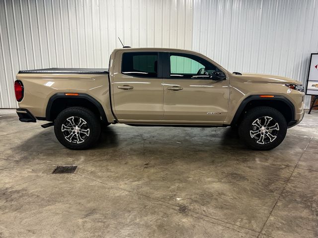 2024 GMC Canyon 4WD AT4