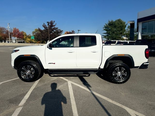 2024 GMC Canyon 4WD AT4