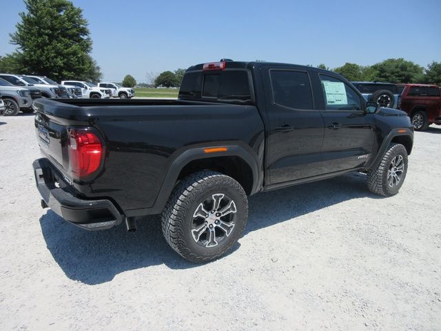 2024 GMC Canyon 4WD AT4