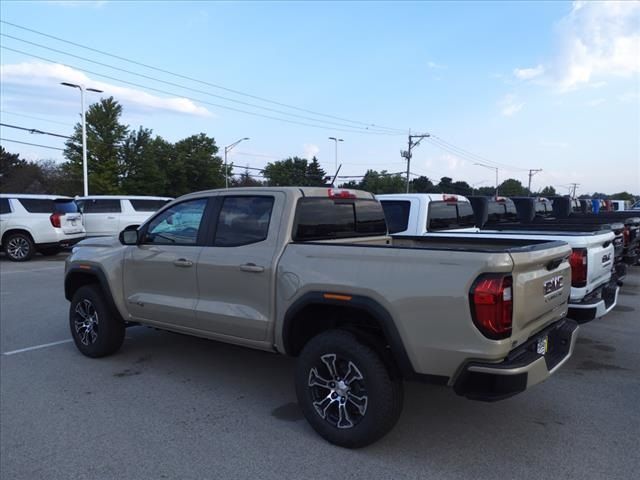 2024 GMC Canyon 4WD AT4