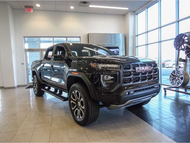 2024 GMC Canyon 4WD AT4