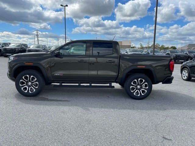 2024 GMC Canyon 4WD AT4