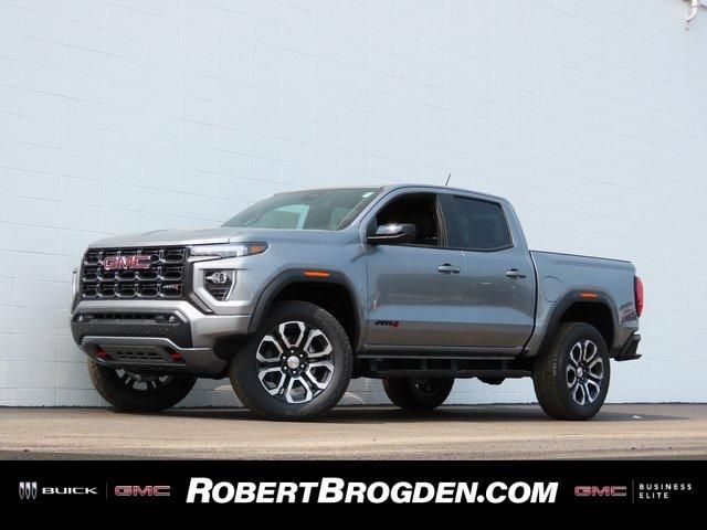 2024 GMC Canyon 4WD AT4