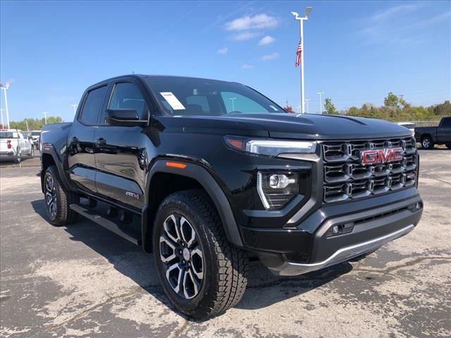 2024 GMC Canyon 4WD AT4