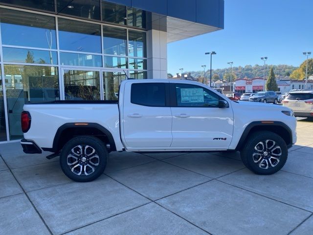 2024 GMC Canyon 4WD AT4