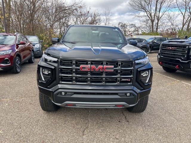 2024 GMC Canyon 4WD AT4