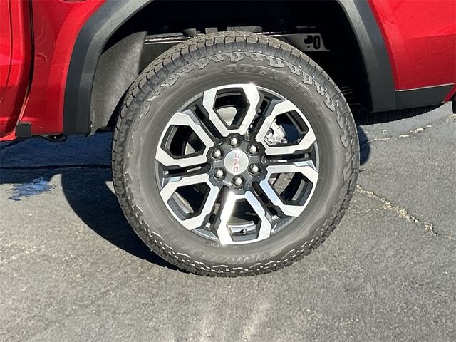 2024 GMC Canyon 4WD AT4