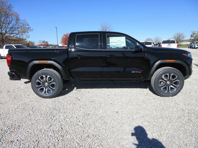 2024 GMC Canyon 4WD AT4