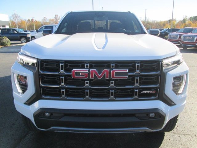 2024 GMC Canyon 4WD AT4