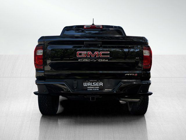 2024 GMC Canyon 4WD AT4