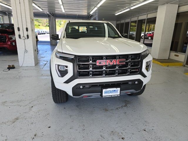 2024 GMC Canyon 4WD AT4