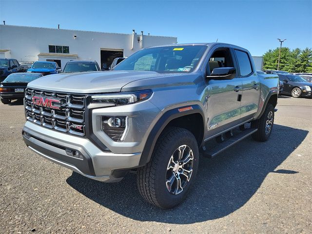 2024 GMC Canyon 4WD AT4