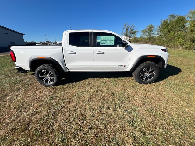 2024 GMC Canyon 4WD AT4