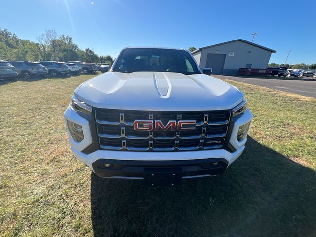 2024 GMC Canyon 4WD AT4