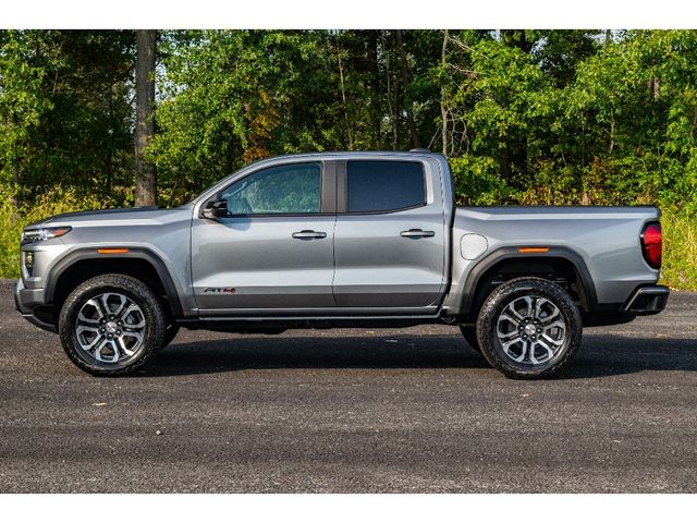 2024 GMC Canyon 4WD AT4