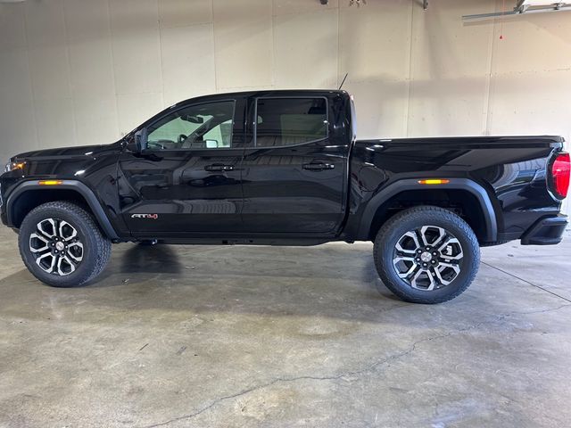 2024 GMC Canyon 4WD AT4