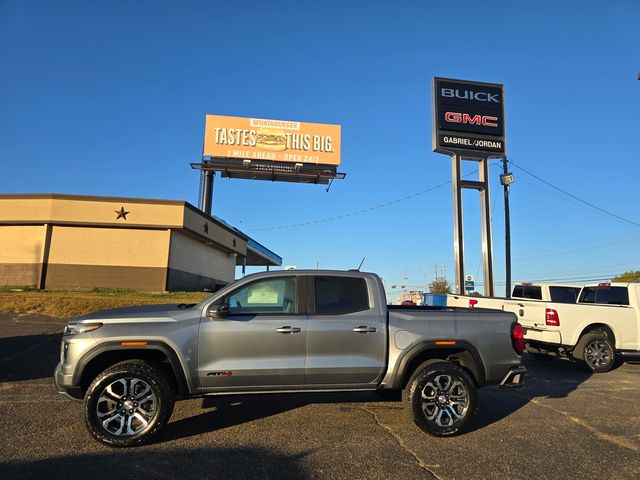 2024 GMC Canyon 4WD AT4