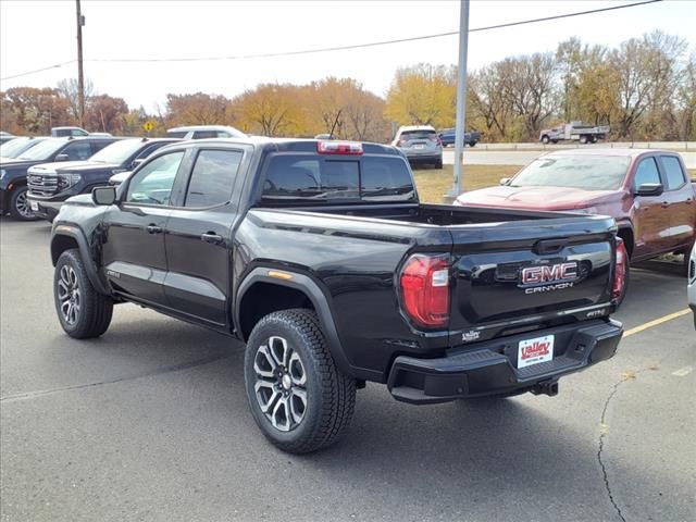 2024 GMC Canyon 4WD AT4