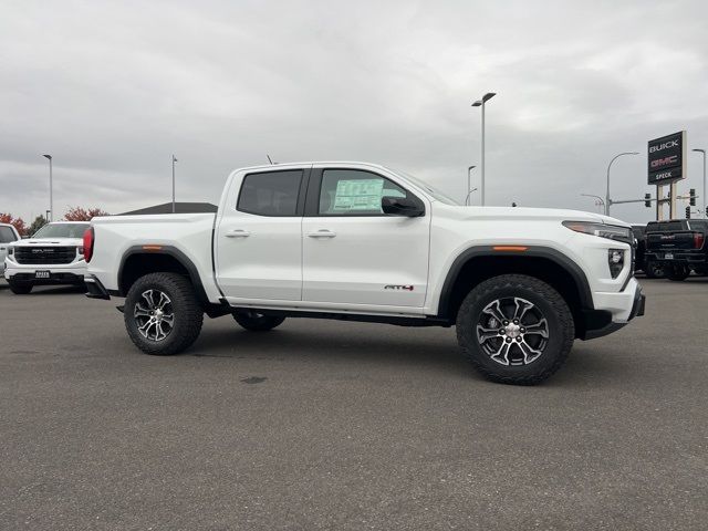 2024 GMC Canyon 4WD AT4