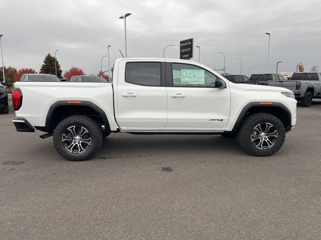 2024 GMC Canyon 4WD AT4