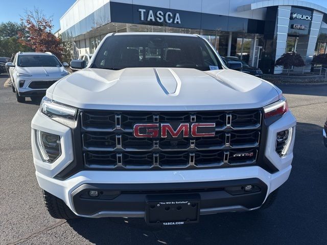 2024 GMC Canyon 4WD AT4