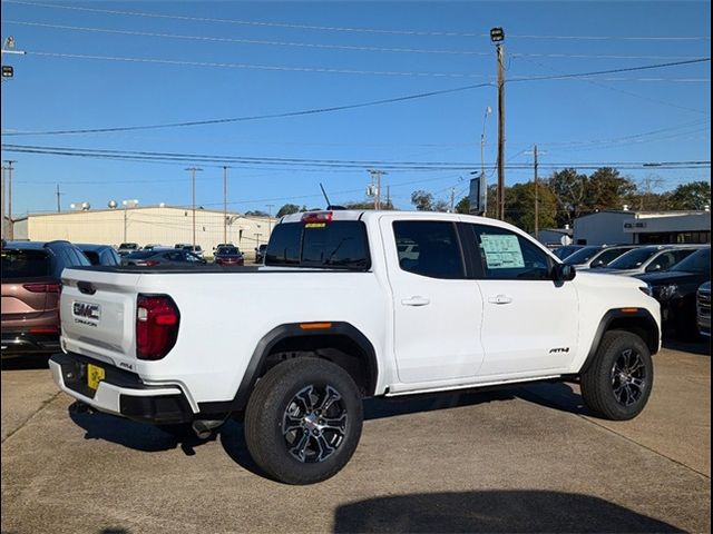 2024 GMC Canyon 4WD AT4