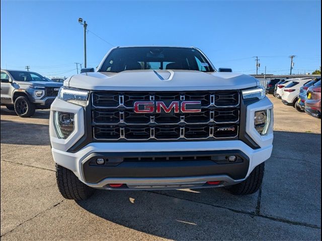 2024 GMC Canyon 4WD AT4